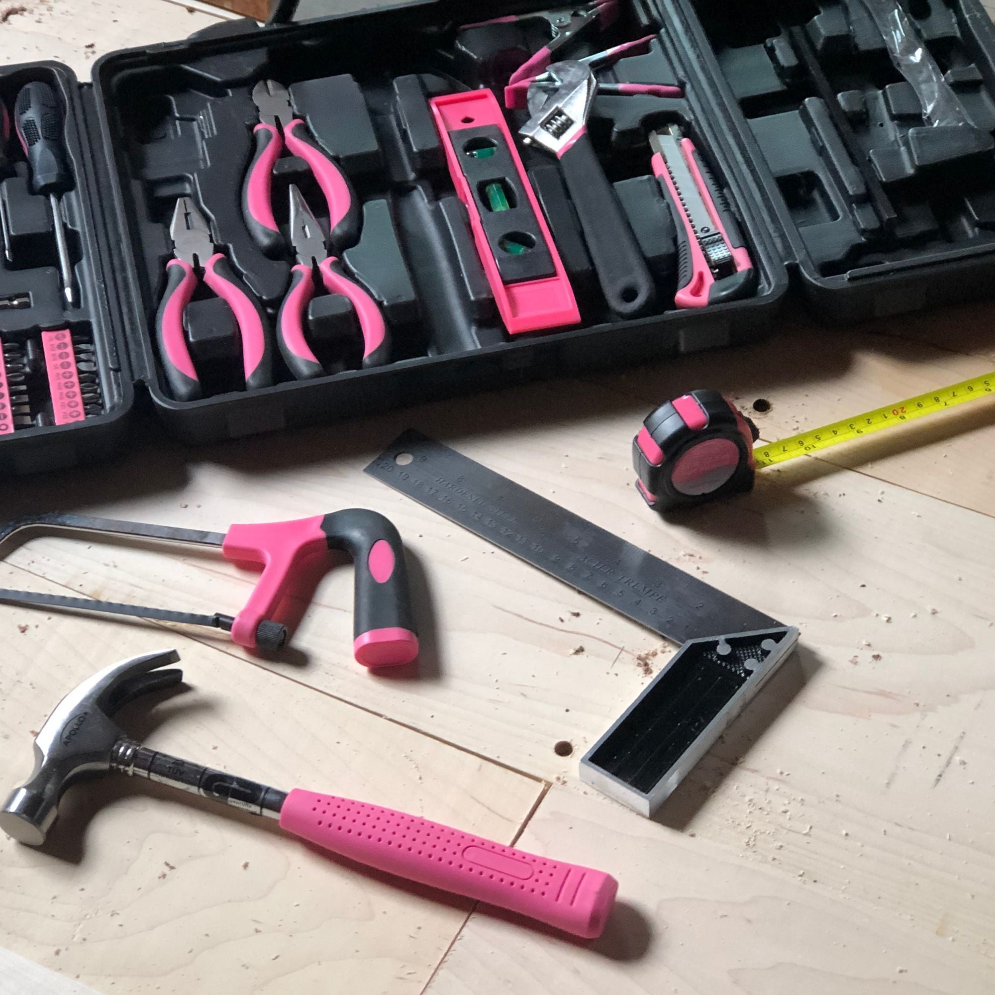 71 Piece Household Tool Kit Pink - DT0204P