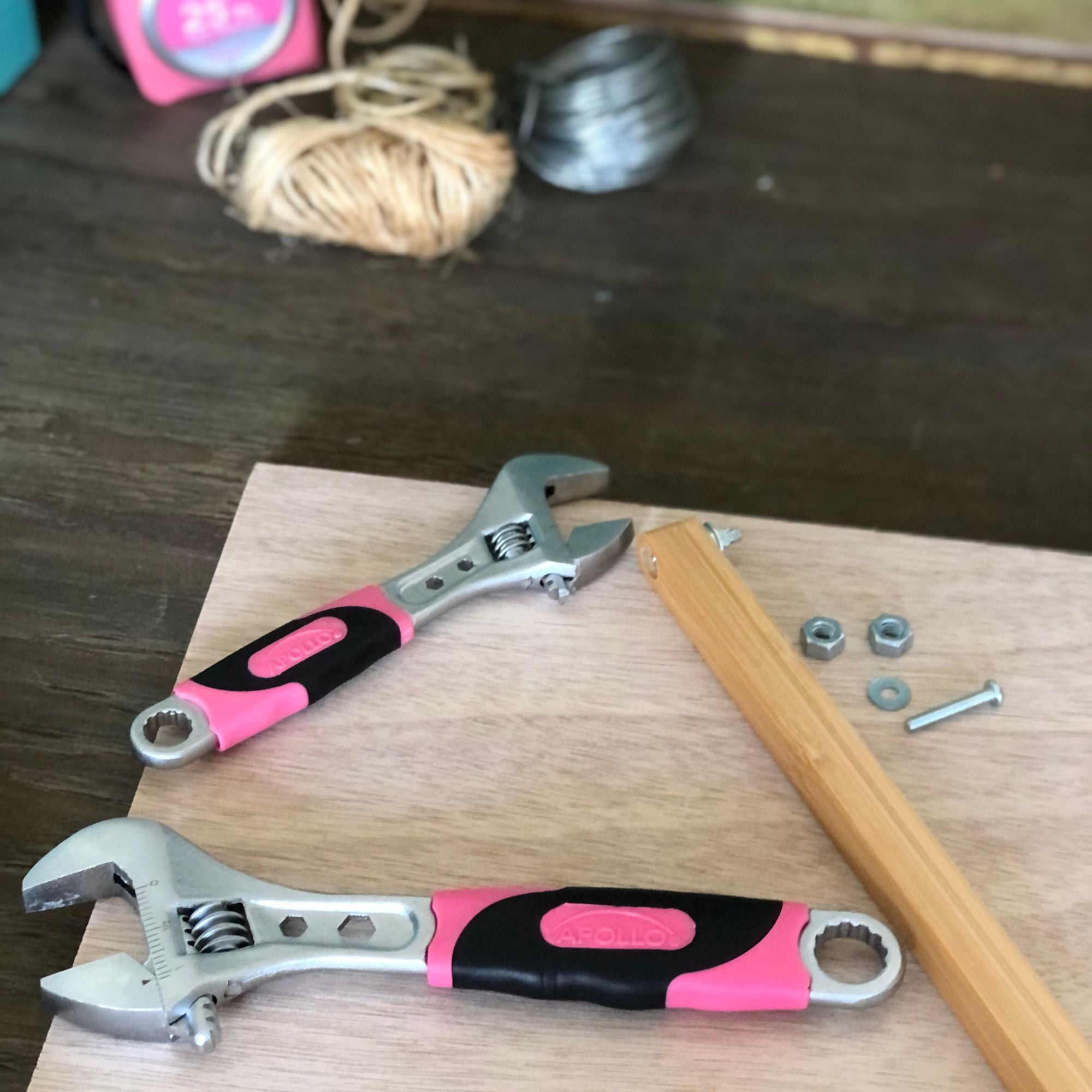 2 Adjustable Wrenches - Pink - DT5007P