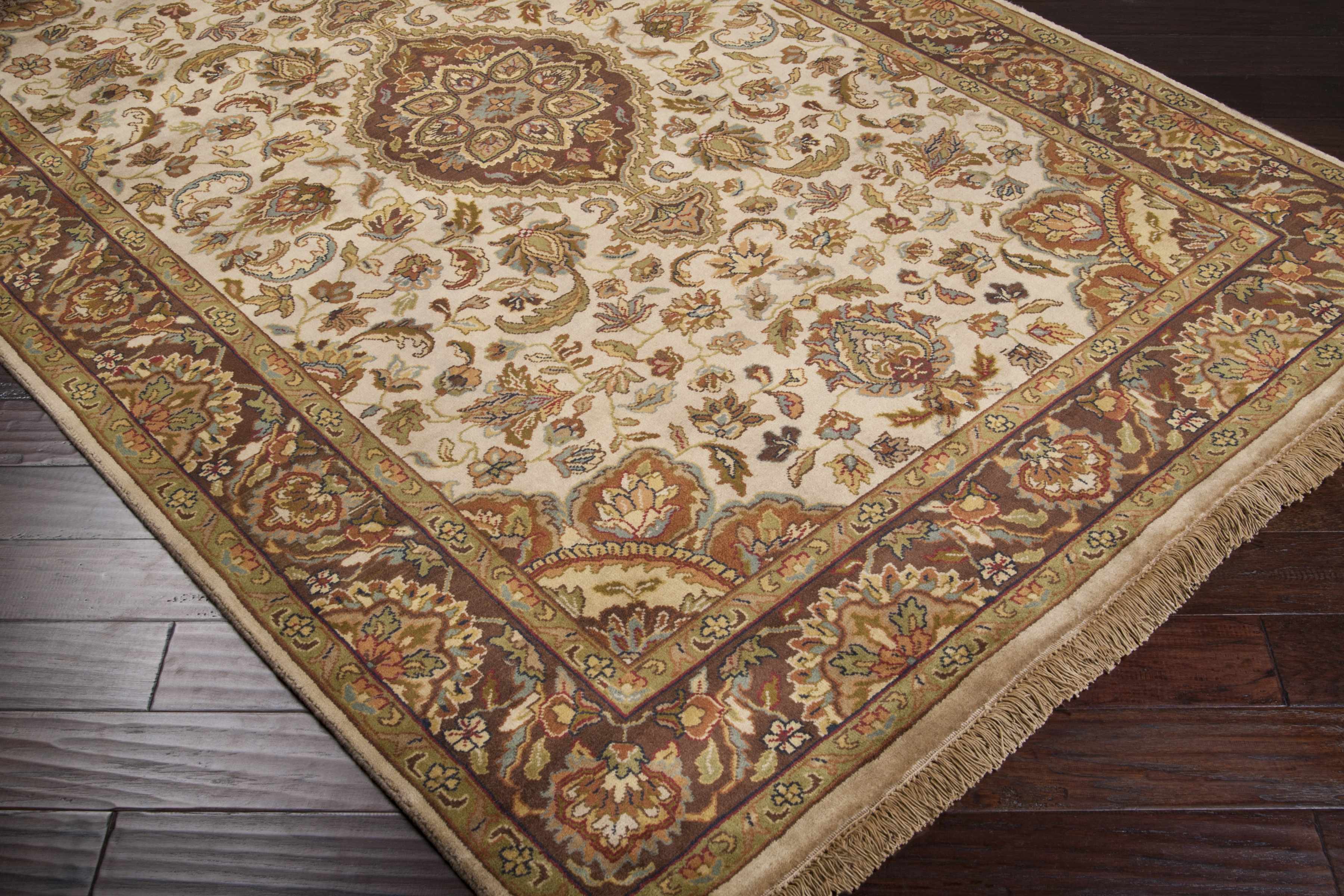 Azalia Premium Wool 8' Round Rug - Clearance